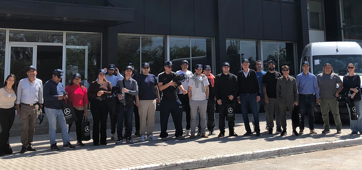 Visita Centro Industrial Juan Manuel Fangio